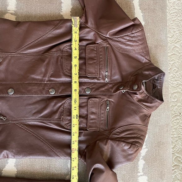 Danier Leather Jacket, gorgeous caramel brown - Picture 12 of 14